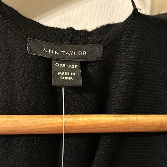 NWT Ann Taylor Open Front Poncho, one size - Picture 3 of 5